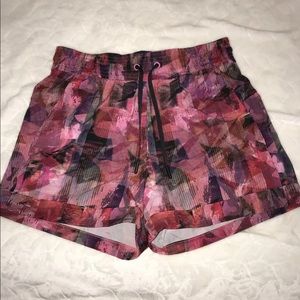 ❌SOLD❌Lululemon Shorts Size 4